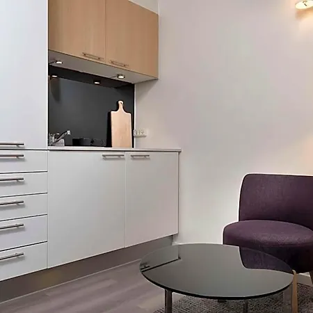 Apartmanhotel Adina 4*
