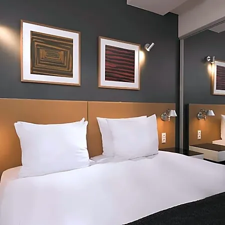 Adina Apartmanhotel 4*