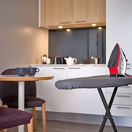 Adina Apartmanhotel 4*