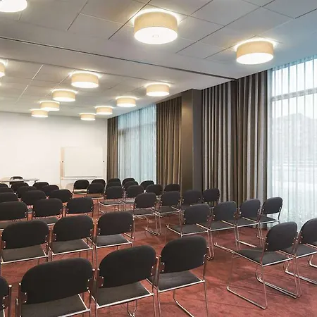 Adina Aparthotel