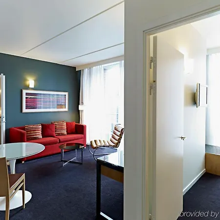 Aparthotel Adina