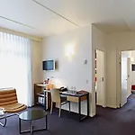 Aparthotel Adina