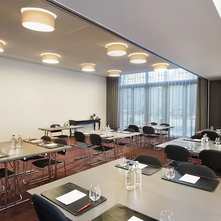 아파트호텔 아디나 아파트먼트 4*